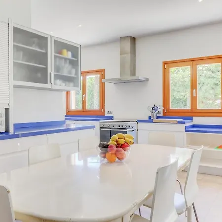 Вилла Llenaire Nine Польенса