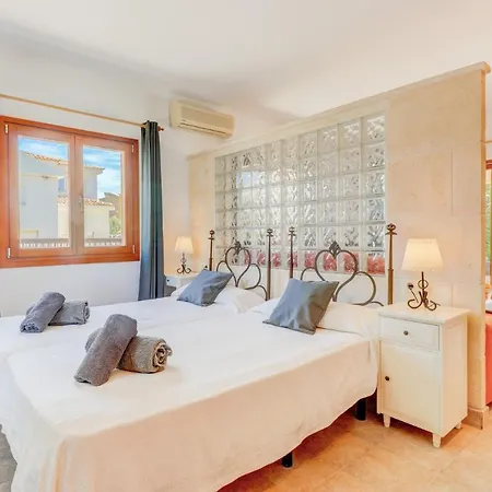 빌라 Llenaire Nine 포엔샤